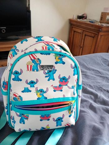 Joli petit sac à dos stitch