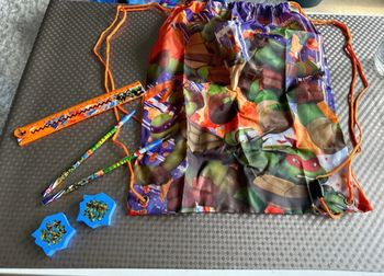Sac à dos tortue ninja avec crayons et gomme
