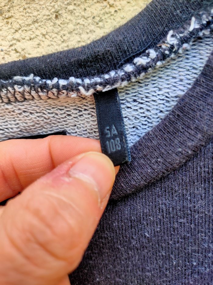 Sweat IKKS taille 5 ans - photo numéro 4