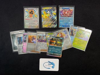 Pokémon LOT Évolutions Prismatiques : 20€