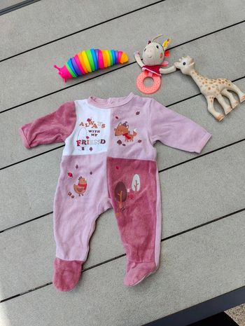 Joli pyjama fille 1 mois