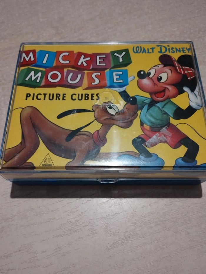 Cube en bois Mickey