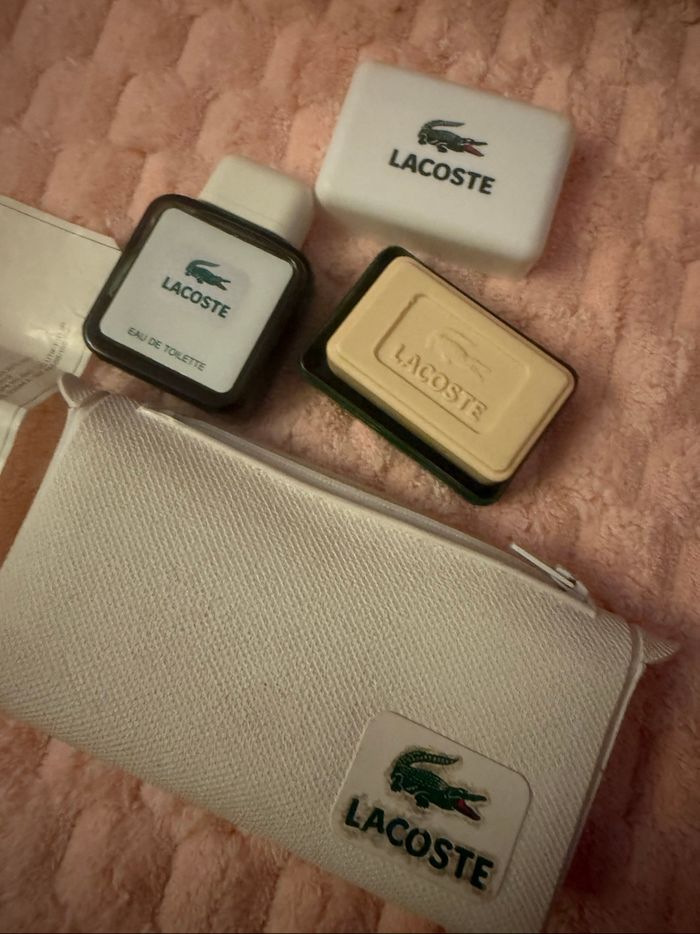 Lacoste trousse - photo numéro 3