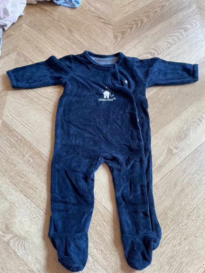 Lot 5 pyjamas taille 6 mois - photo numéro 3