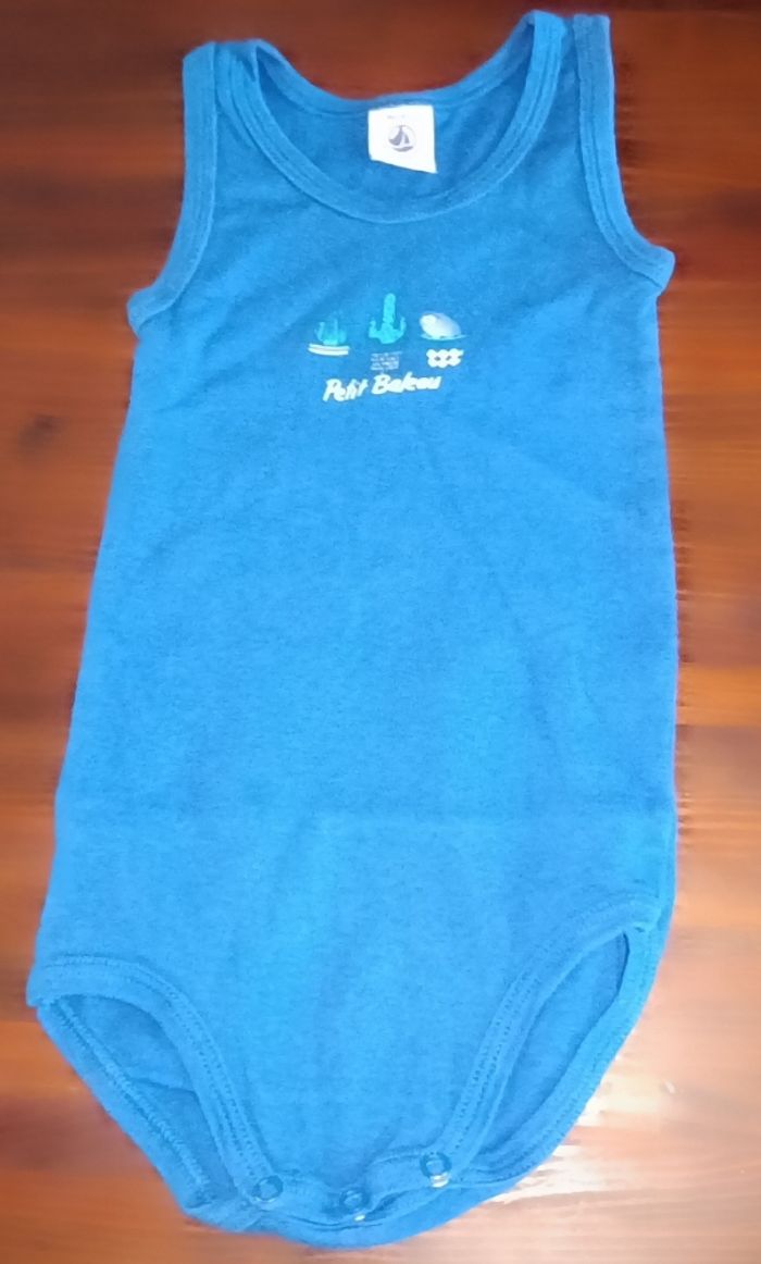 Bodies taille 18 mois
