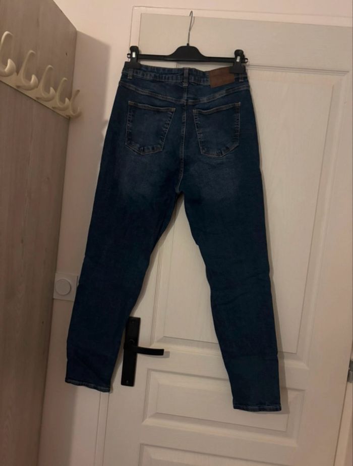 Jeans bleu neuf - photo numéro 2