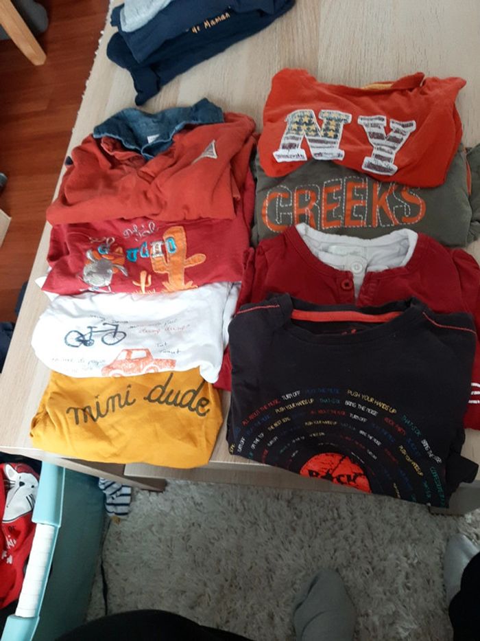 Lot de 8 t-shirts manches longues 2 ans