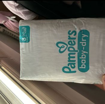 Pampers baby dry taille 3
