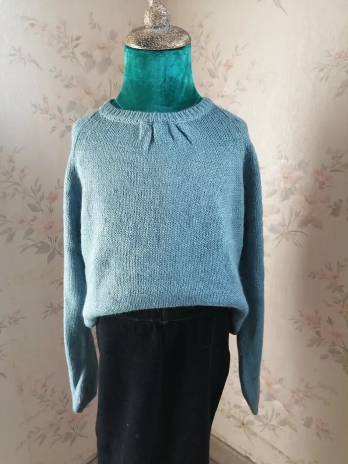 Pull fin bleu manches bouffantes détails plissés au col avec pressions / placard de filles / (8 ans) - photo numéro 2