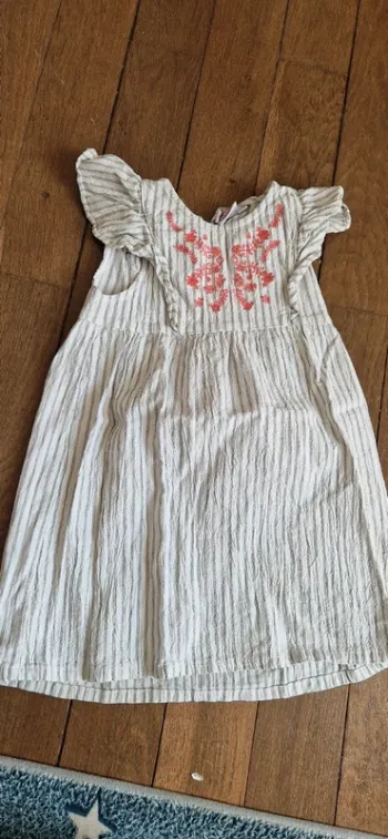 Robe 3 ans