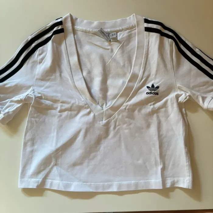 Adidas top - photo numéro 3