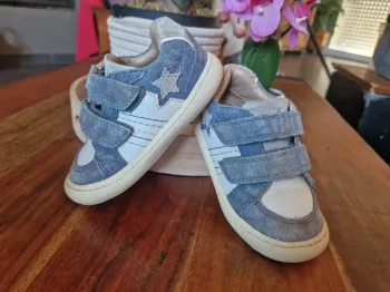 Baskets à scratch Vertbaudet p. 23