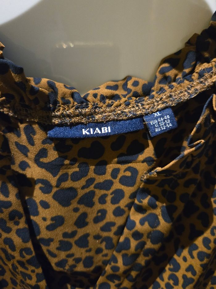 Blouse à imprimé léopard T.44/46 Kiabi - photo numéro 2