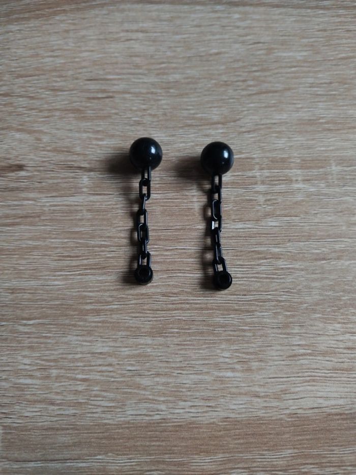 Lot 2 boules et chaîne prisonnier lego city - photo numéro 3