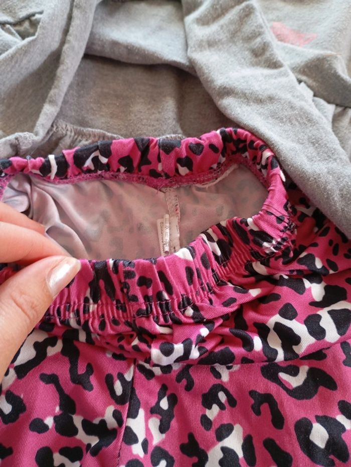 1€ 💸 ensemble fille legging + t-shirt pyjama 110 cm soit 5 ans - photo numéro 5