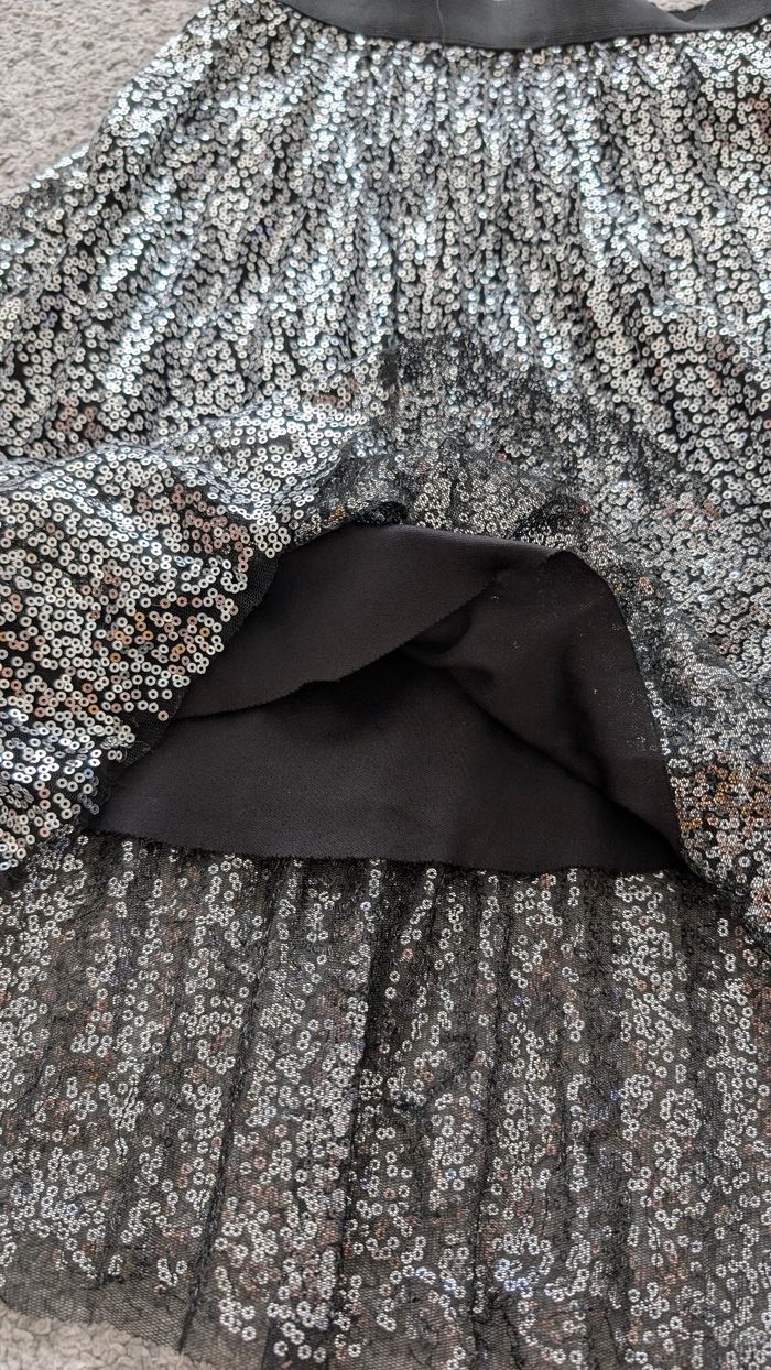 Jupe avec paillettes - photo numéro 4