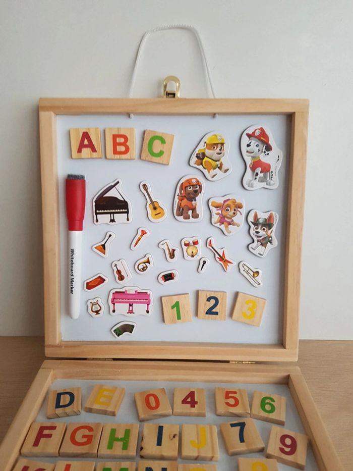 Valisette, alphabet magnétique et aimants Pat'Patrouille