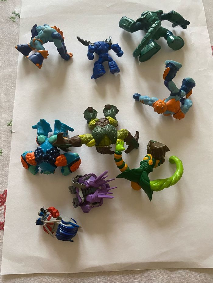 Lot de 9 figurines gormiti et Marvel super héros - photo numéro 4