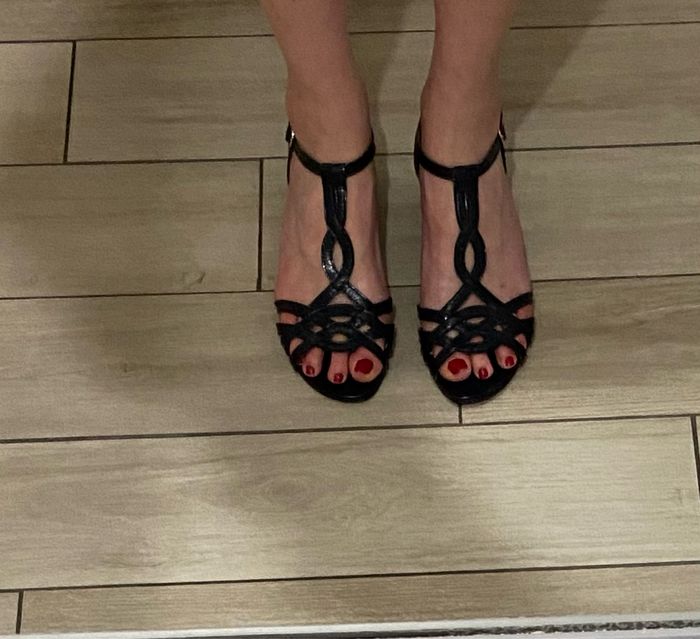 Sandales vernies très bon état - photo numéro 2