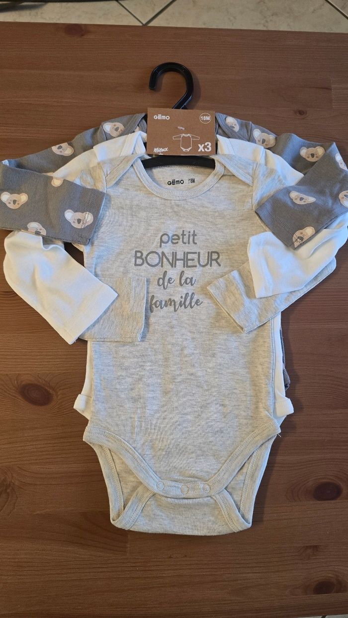 Neufs (non portés) 🏷🥰😍 Lot bodies mc et ml et pyjama 18mois Garçon 😍🥰💙 - photo numéro 5
