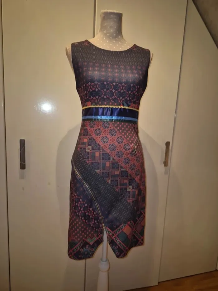 Robe desigual - photo numéro 4
