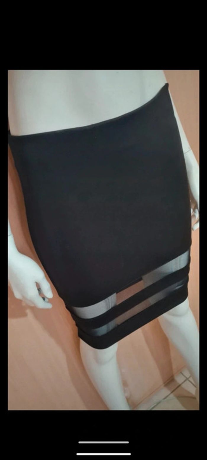 Jupe noire moulante bande transparente - photo numéro 4