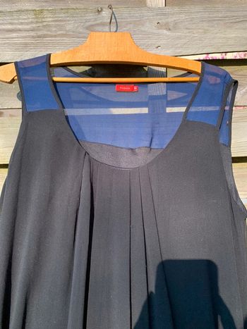 Très jolie robe noire et bleu taille 42 de Tissaïa