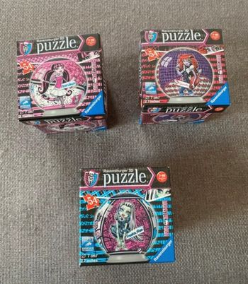 Lot puzzles Monster High 