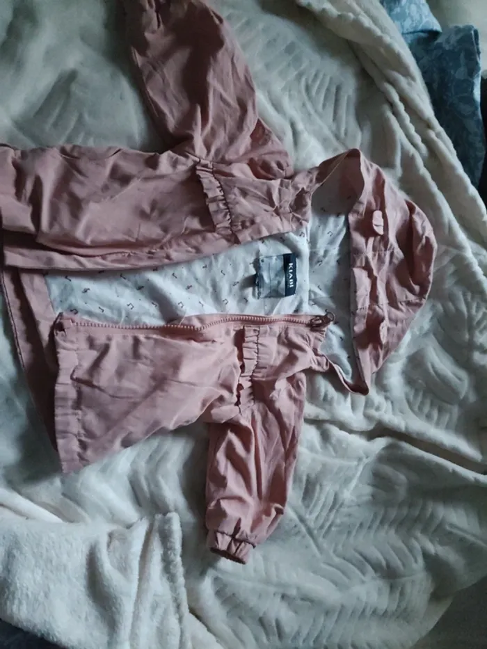 Parka capuche rose Kiabi 9mois - photo numéro 2