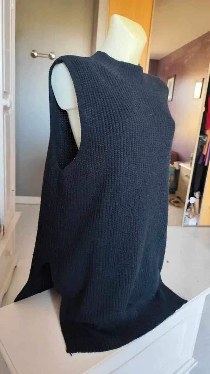 Pull/tunique longue sans manches ras de cou T42 - photo numéro 2