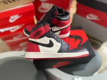 Jordan 1 high retro bred toe