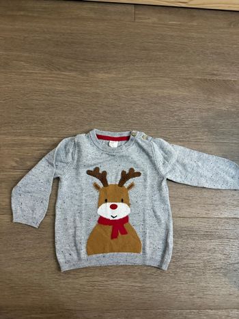 Pull rene de Noël 9 mois parfait état