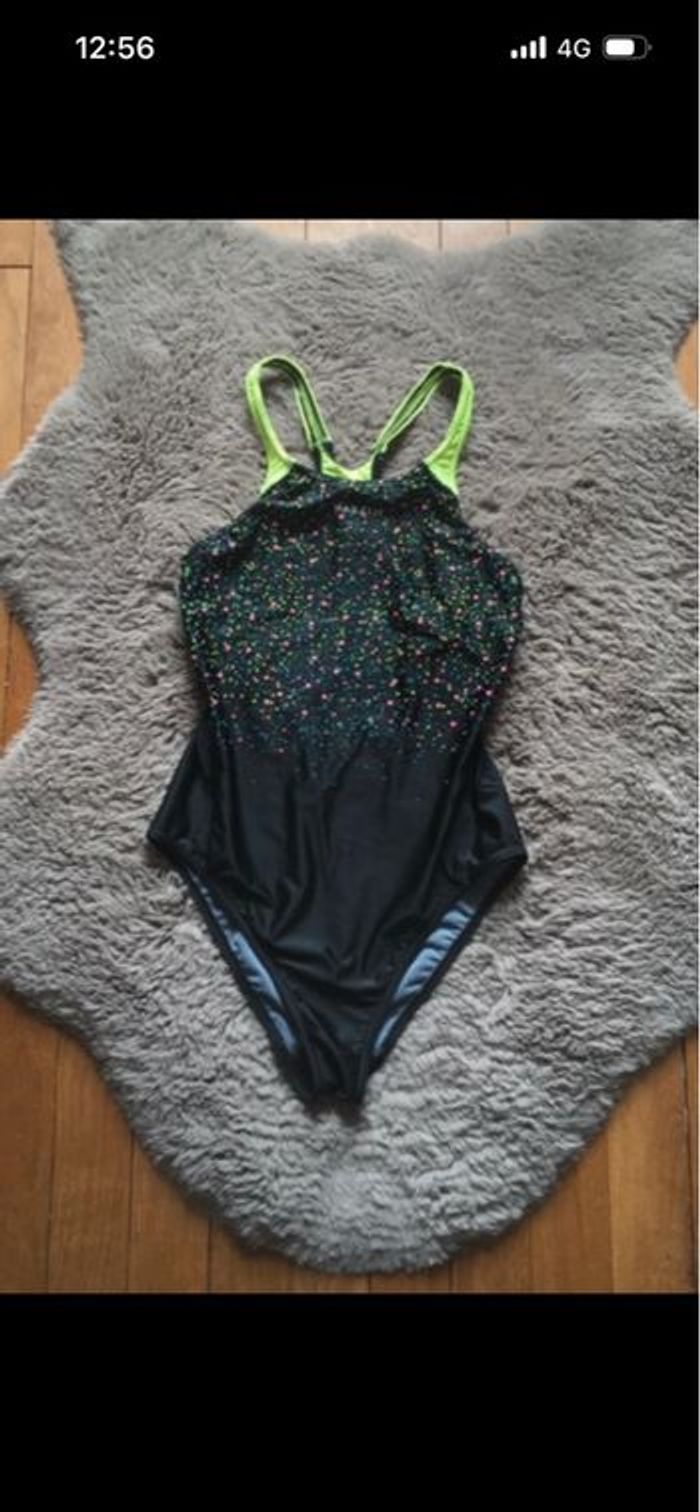 Maillot de bain une pièce - photo numéro 1