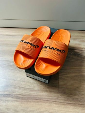 Claquette orange Mc Laren Formula 1 Neuves Édition Limitée Pointure 39.5
