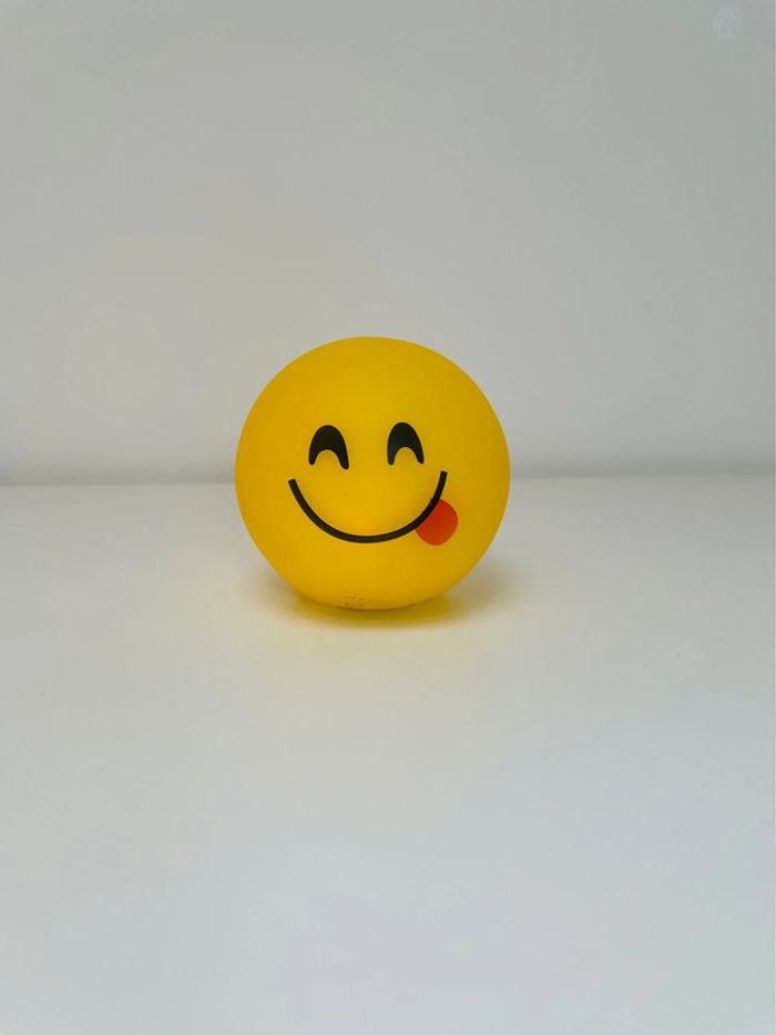 Veilleuse emoji smiley jaune