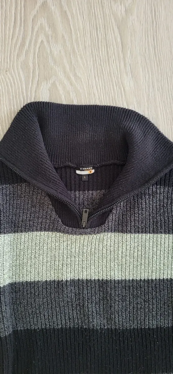 Pull col haut - photo numéro 4