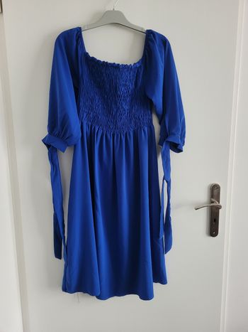 ROBE BLEU