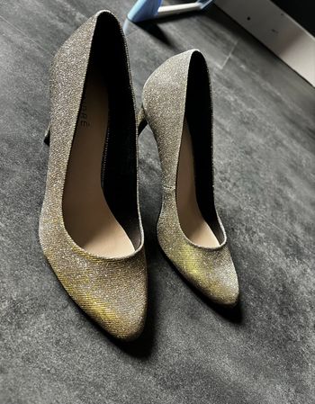 Escarpins 38 André doré argenté
