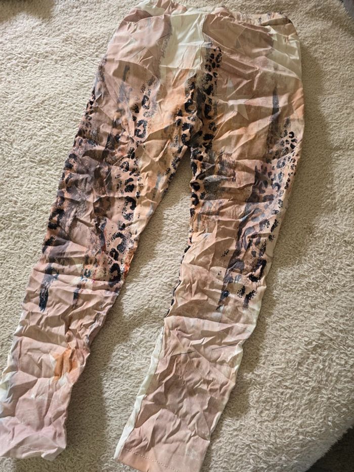 Pantalon degradé léopard 🍒new collection🍒taille unique du 34 au 44 non négociable - photo numéro 2