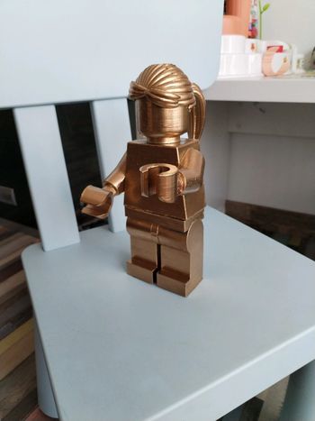 Personnage lego féminin  21 cm
