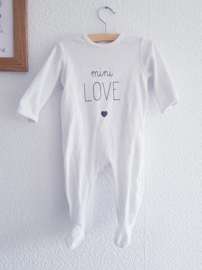 Kiabi - Grenouillère / pyjama une pièce / dors bien en velours (6 mois) - photo numéro 3