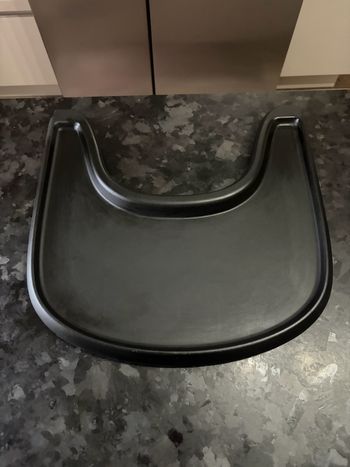 Plateau Stokke Tray Noir 🖤 pour chaise haute Tripp Trapp