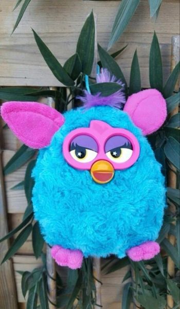Furby Hasbro peluche non interactive officielle année 2013 Hasbro non interactive