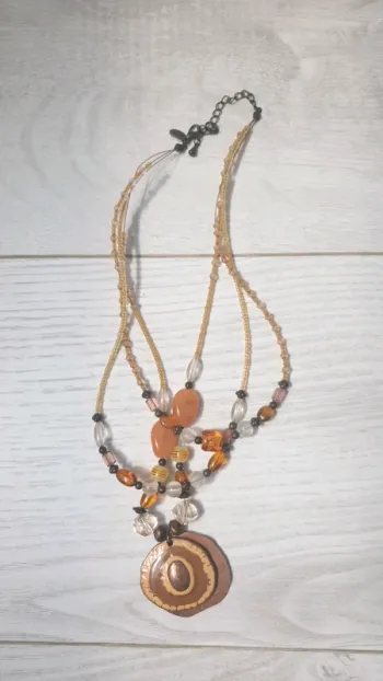 Collier marron orange