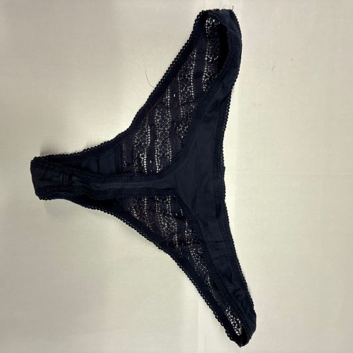 String usé porté - photo numéro 2