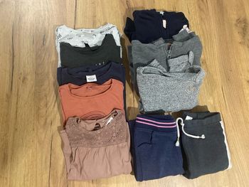 Lot de vêtements fille