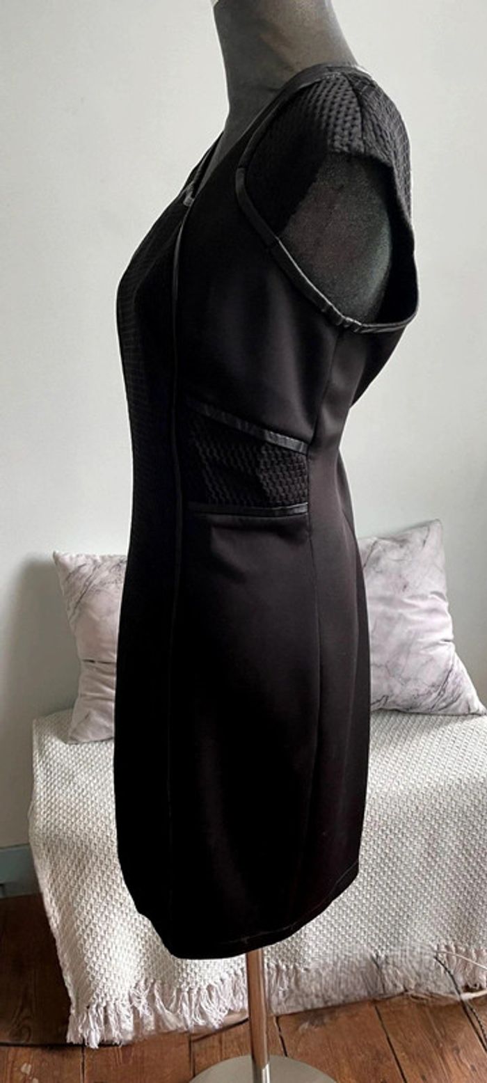 Petite robe noir L'amie de Paris. - photo numéro 3
