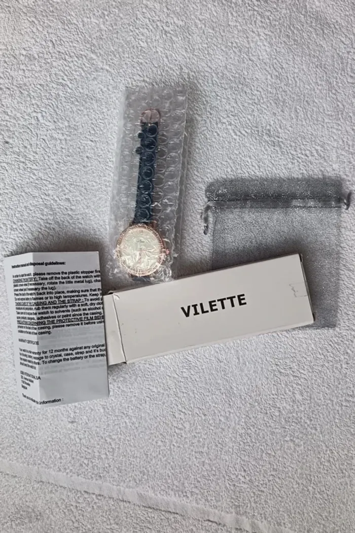 montre Pierre Cardin femme NEUF - photo numéro 7