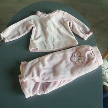 Lot de vêtements fille