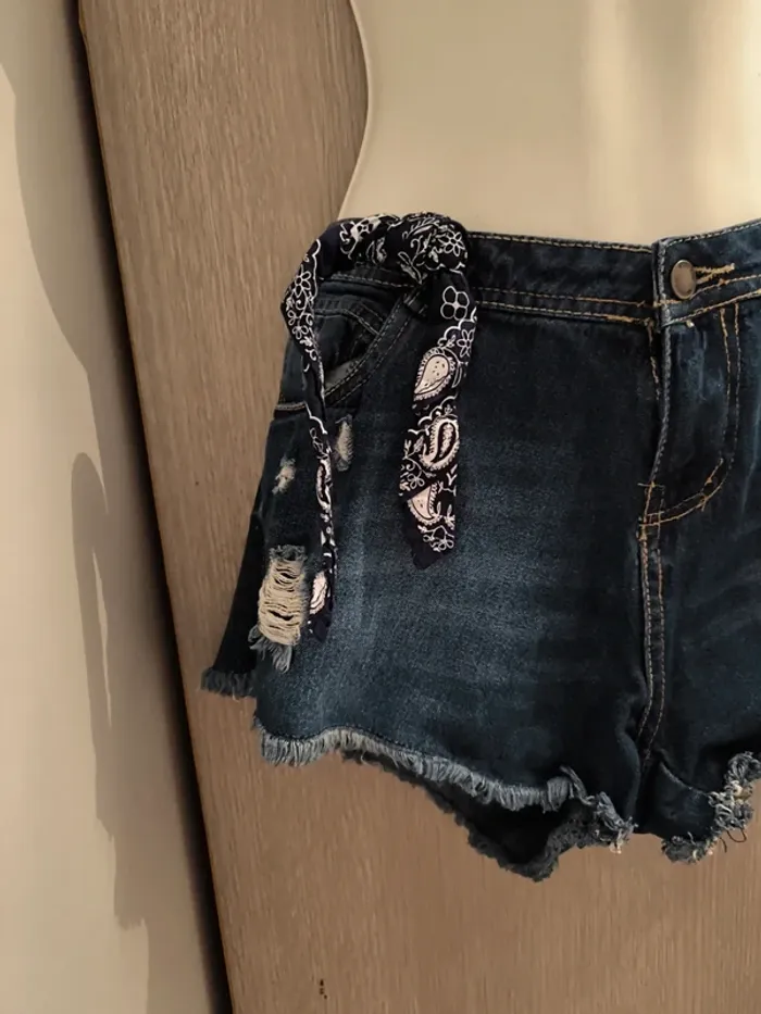 Short court taille 40 - photo numéro 2